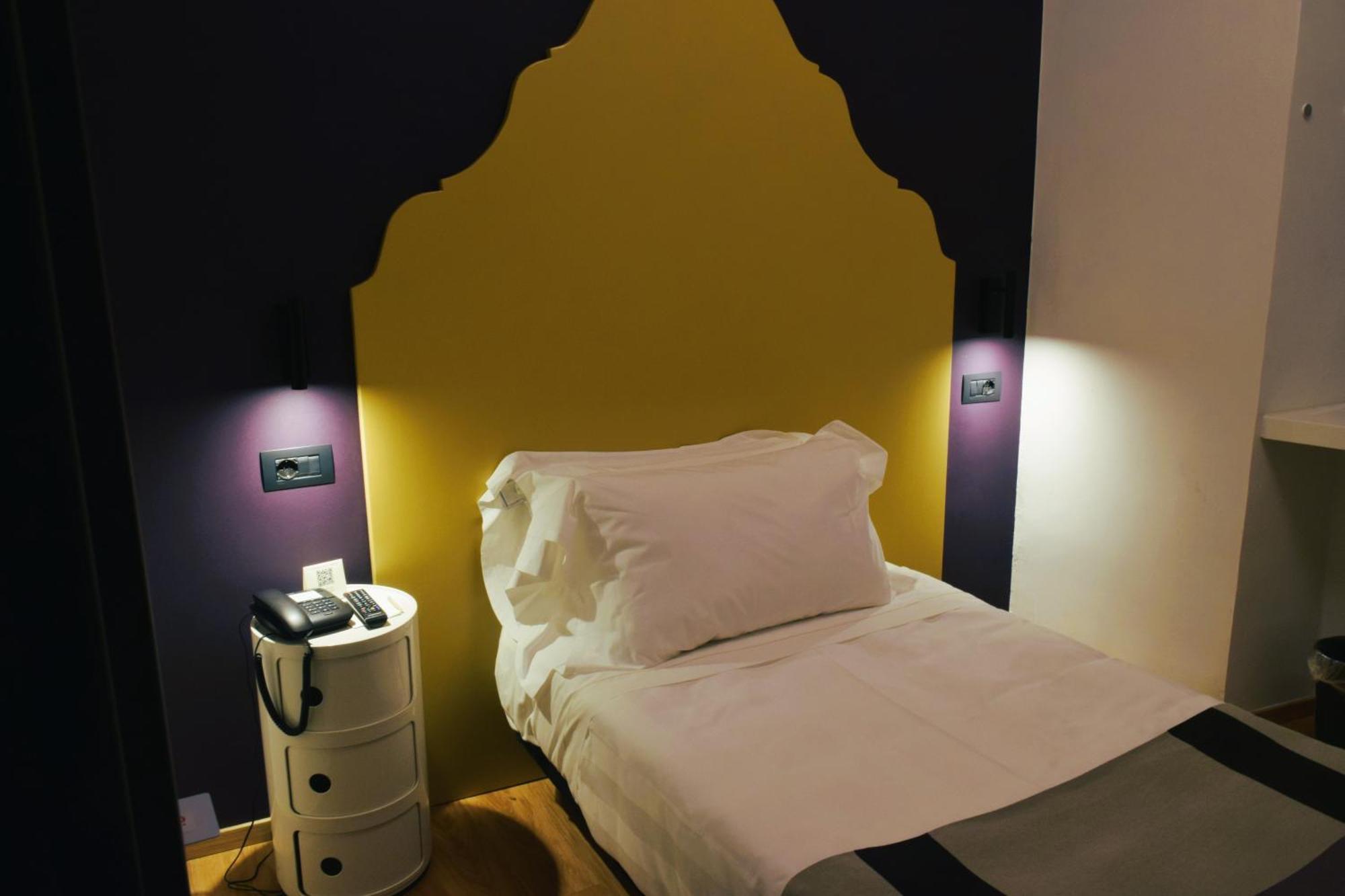 Hotel Priori Secret Garden ペルージャ エクステリア 写真